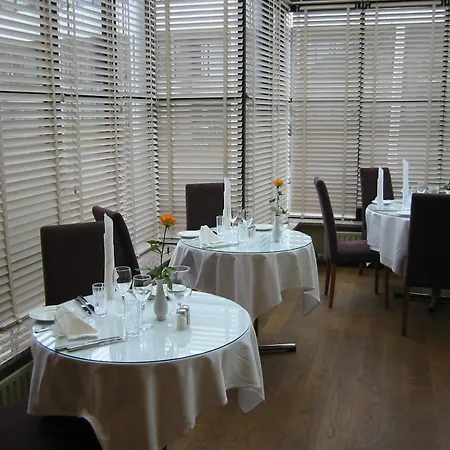 Hotel Fosshotel Lind 3*